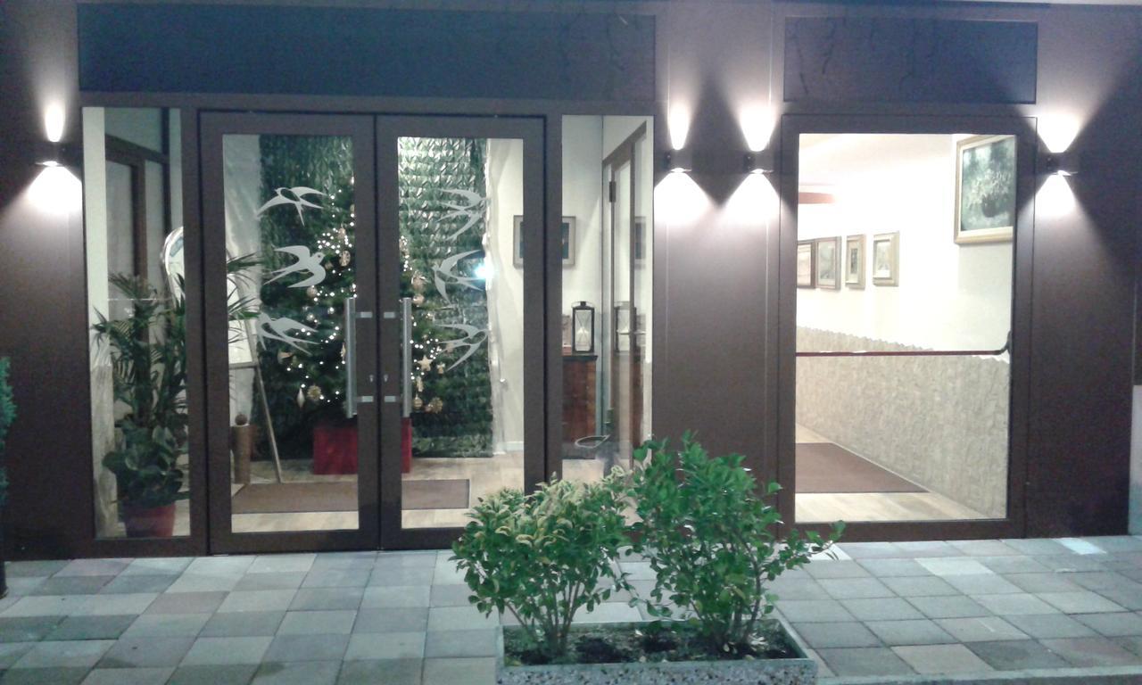 Hotel La Rondine Cavallino-Treporti Exteriör bild